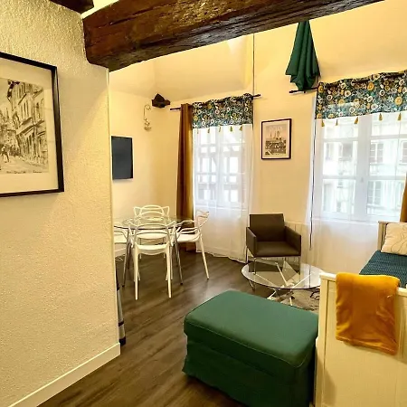 Le 1731, Coeur D'histoire, Superbe Duplex Apartman